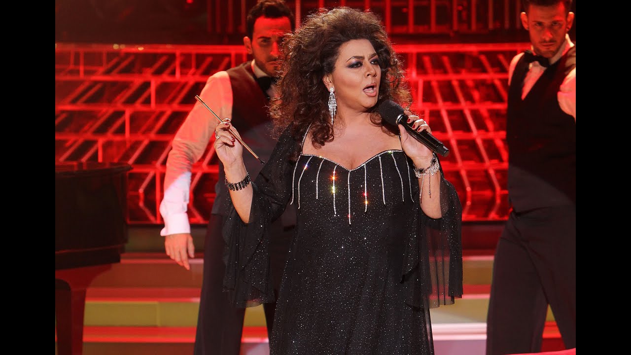 Tu cara me suena - María del Monte imita a Sara Montiel