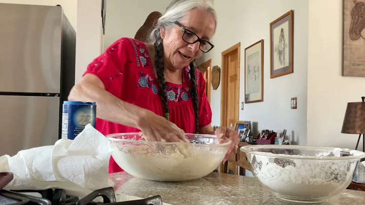 Lorraine Lopez makes Biscochitos