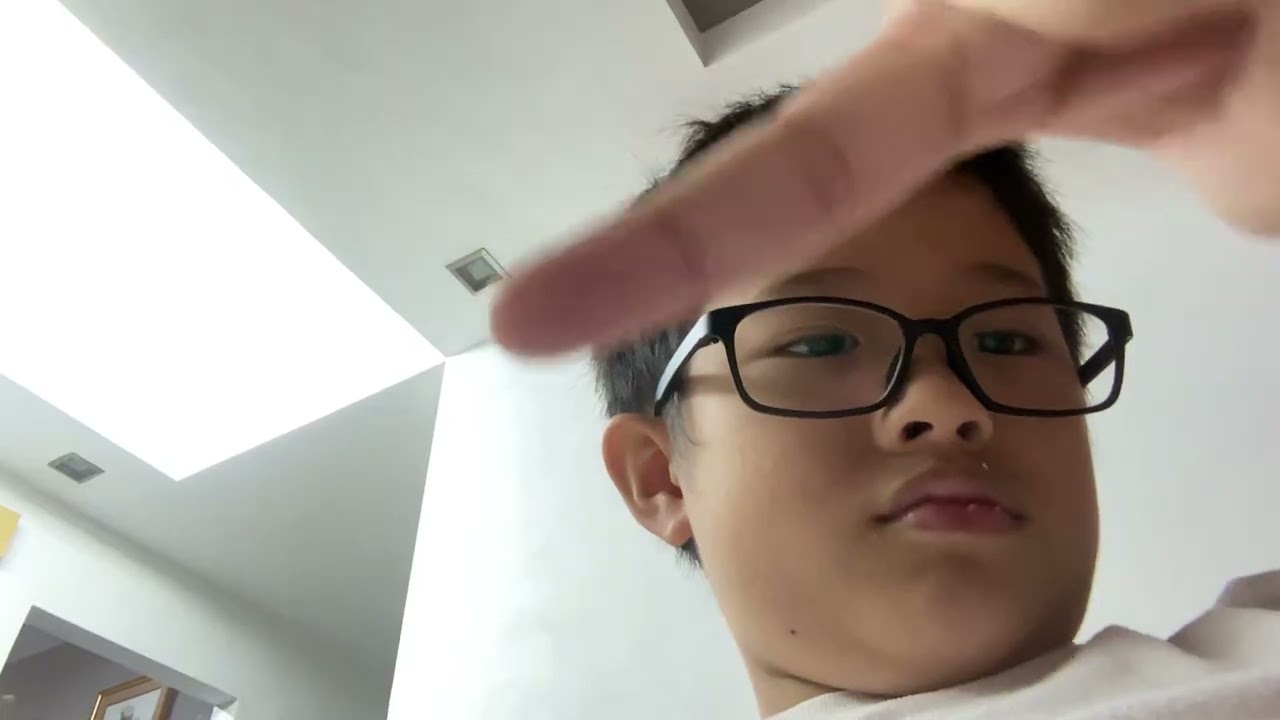 Bruh I feel so sad going back to school tomorrow atleast I will wear my school badge 😡 