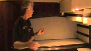 Cruisers 390 Sports Coupe Yacht Interior