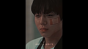 Si-eun’s first smile 😃🔥🎬 #weakhero #weakheroclass1 #suho #sieun #baku #gotak #viral #fyp #trending