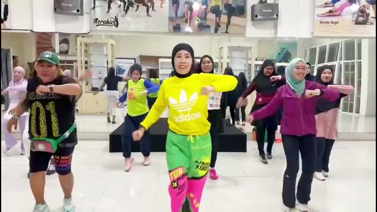 No Toques Mi Corazon by Amira Syahira          Zumba by divaCrew