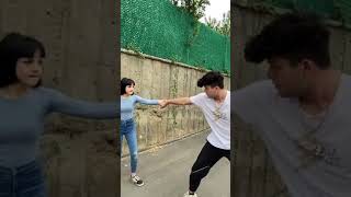 Mehmetjaveed Ve Yeşim - Kamera Arkadaşı Seversiniz Yeni İktok Videosu