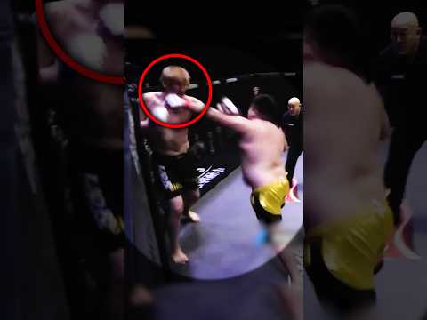 최홍만이 다운 직전 보여준 놀라운 행동 thumbnail