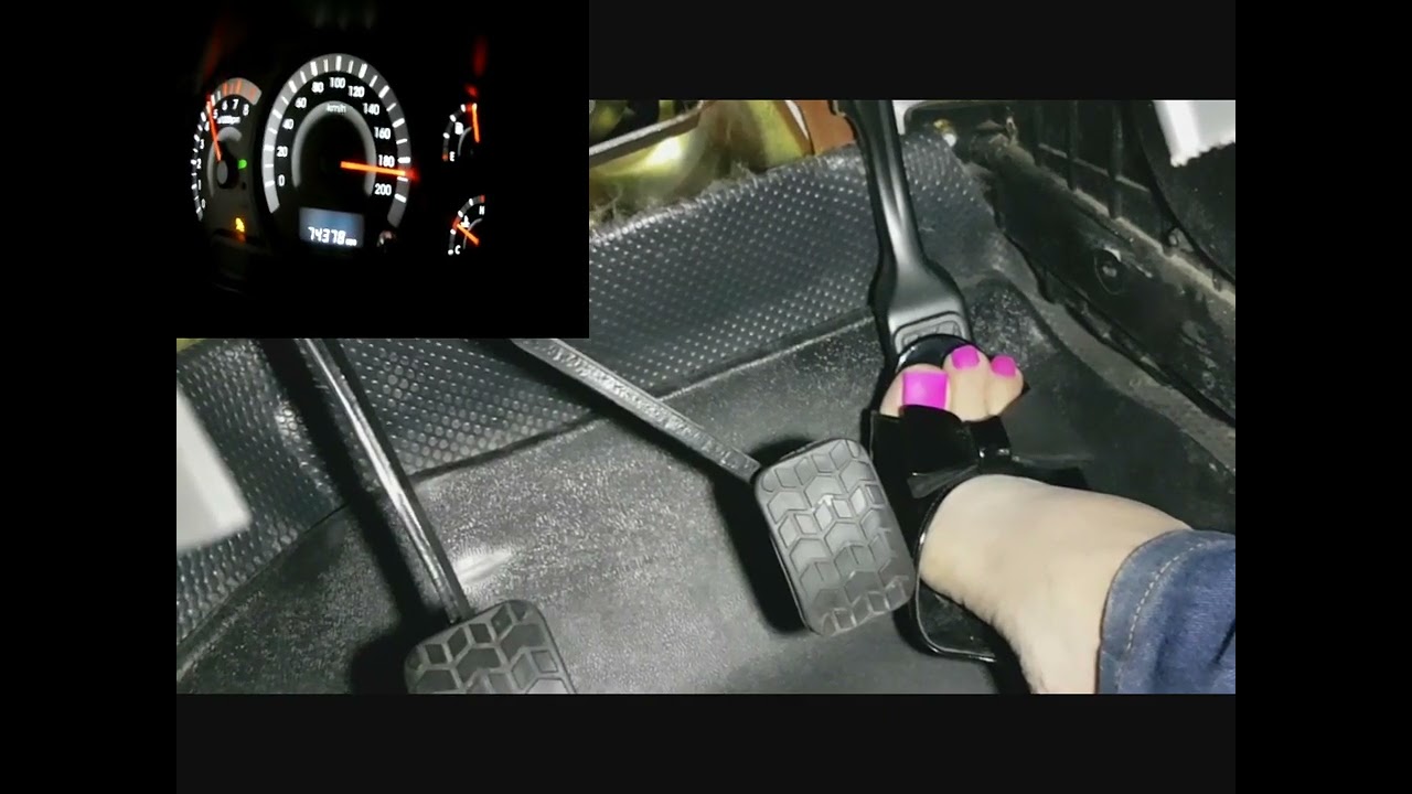 fast driving in heels pedal pumping max speed 200 km/h