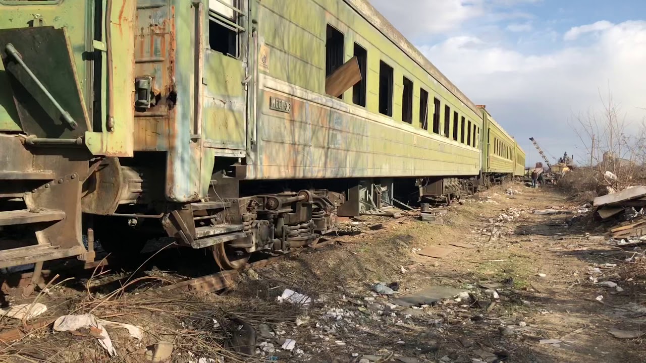 Тбилиси. Железнодорожная «заброшенка» на окраине города