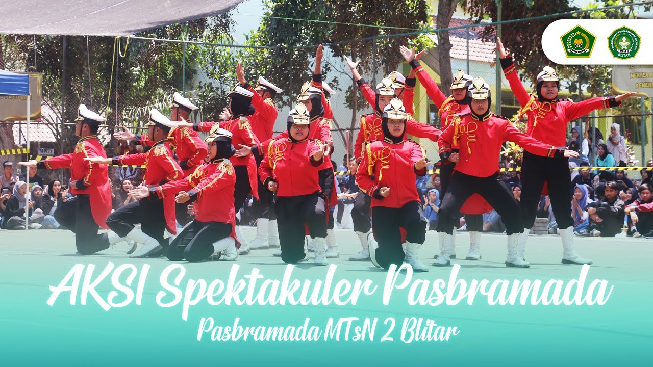 AKSI SPEKTAKULER PERDANA TIM PASKIBRAKA MTsN 2 BLITAR dalam LKBB Padantara 23 di SMA Negeri 2 Blitar