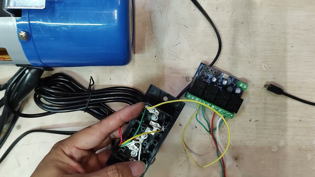 傳統鐵門扣押開關改WIFI