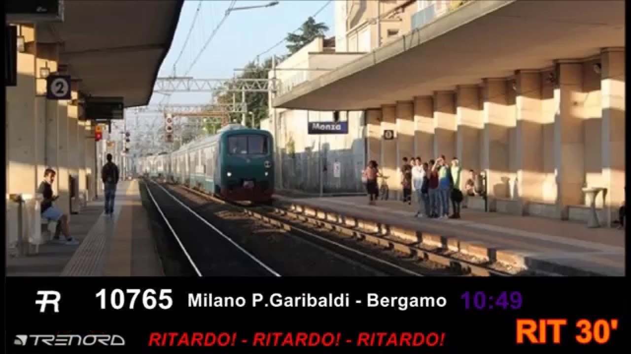 Annunci Trenitalia & TreNord dalla Stazione di Monza