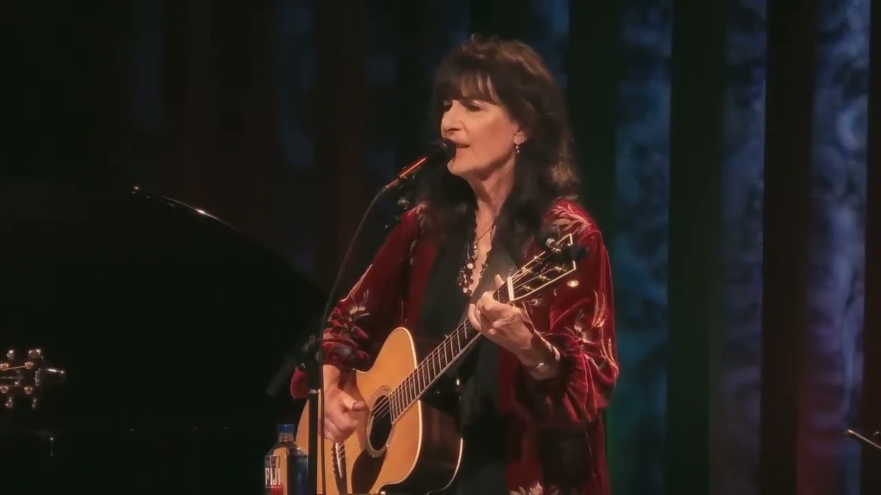 Karla Bonoff  -  The Water Is Wide  with Livingston Taylor,  Sean McCue