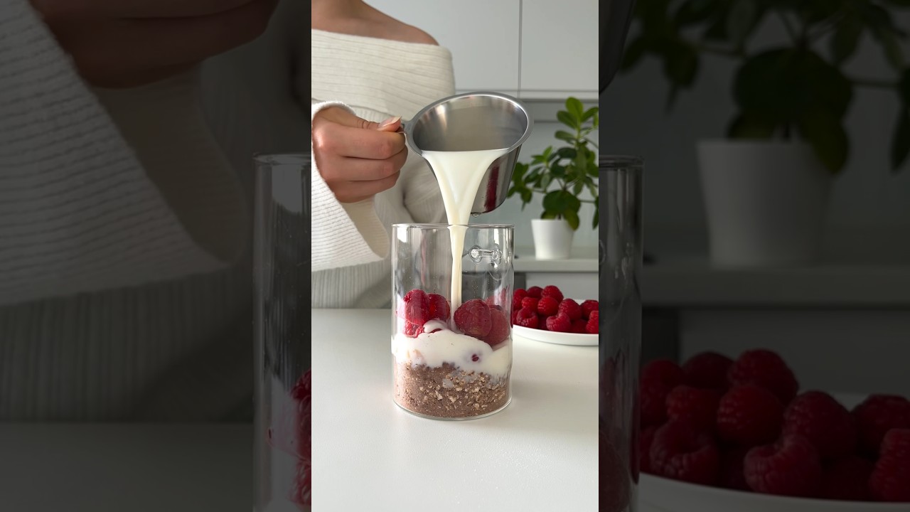 DIY Instant Oatmeal Jars - just add hot water in the morning😍 