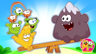 Outdoor Fun With Friends 🌈🤩| Common Playground!🛝| Om Nom Stories Presented by Baby Zoo Story