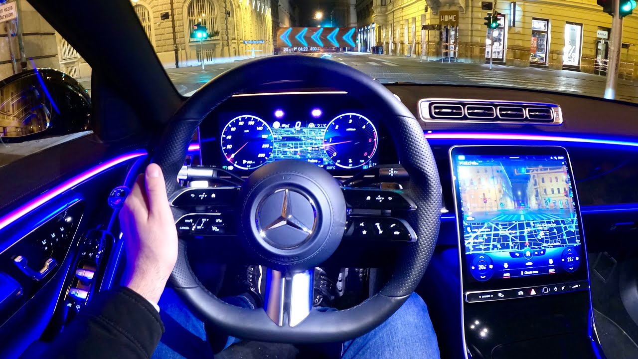 New Mercedes S-Class 2021 - crazy HEAD-UP display with AUGMENTED REALITY  (77-inch diagonal) 