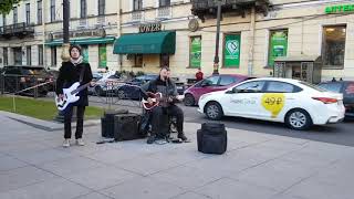 Rock music on the street in St. Petersburg, Russia screenshot 5