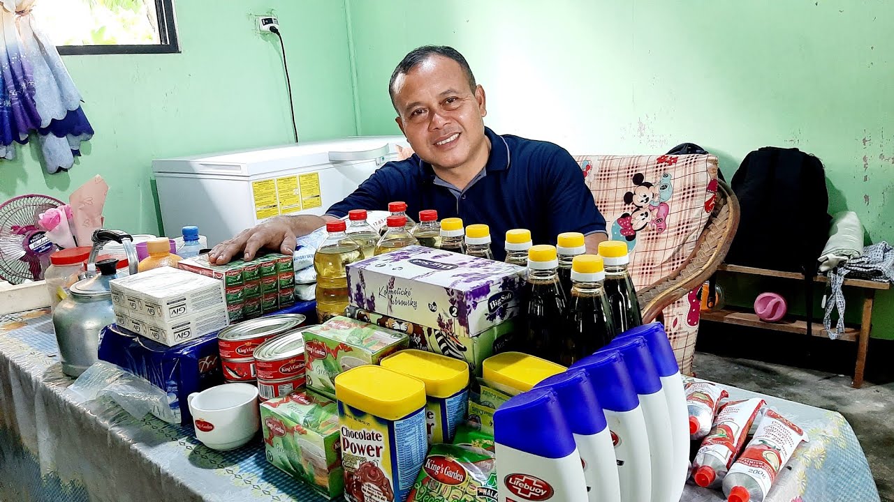 WARGA SURINAME RELA ANTRI DEMI MENDAPAT SEMBAKO MURAH