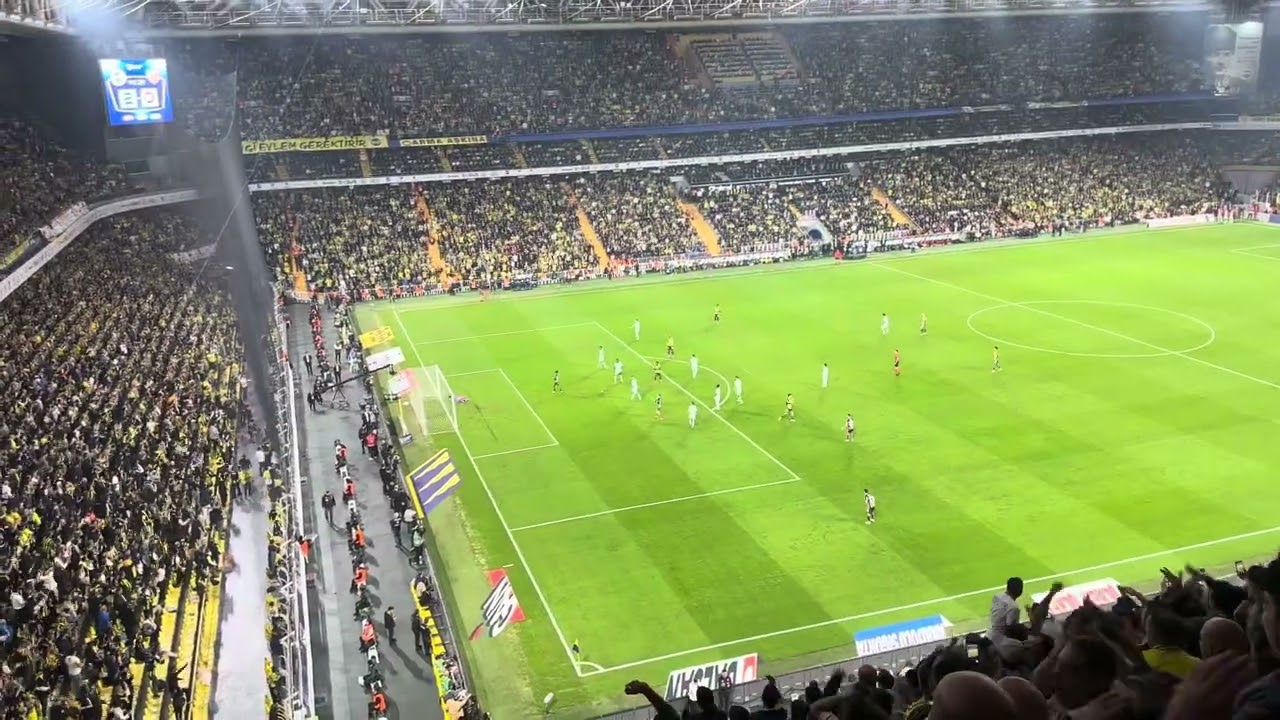 FENERBAHÇE - KAYSERİSPOR İKİNCİ GOL SONRASI SEVDİK SENİ HERŞEYDEN ÇOK FENERBAHÇE 