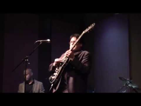 Guitarist Patrick Yandall live