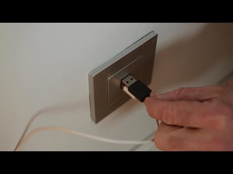 Cómo instalar enchufes con puertos USB - Bricomanía 