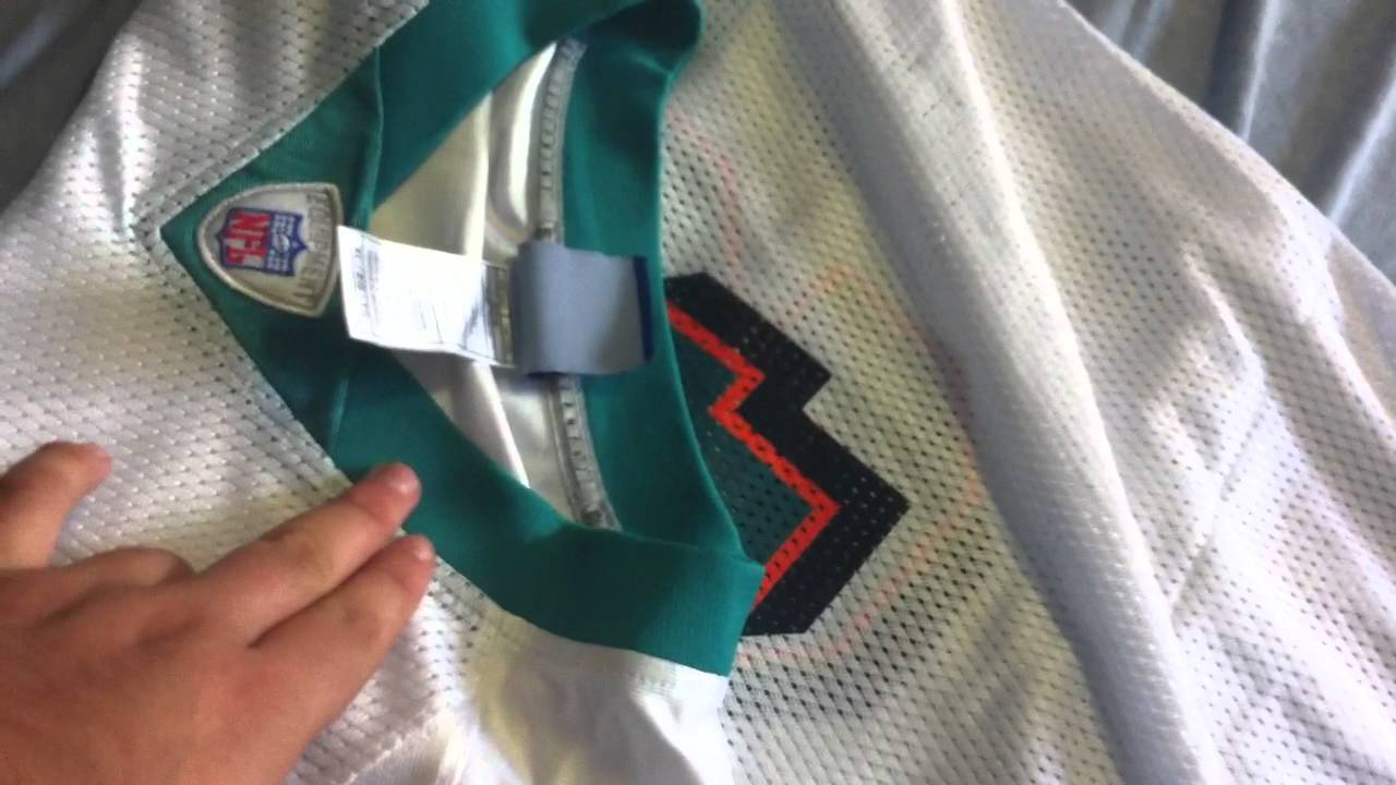 Comparing Reebok And Nike NFL Jerseys 