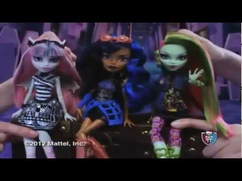 Monster High - Robecca Steam, Rochelle Goyle & Venus McFlyTrap Dolls! Commercial! ᴴᴰ