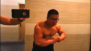 Chinese Geek Bodybuilder Muscle Flexing #10