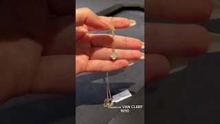 Что можно купить в Dubai Mall на 3000? Первое, ювелирные украшения, здесь они дешевле чем в Европе!