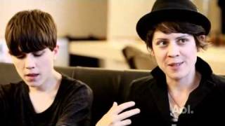 Tegan and Sara - interview (Spinner)