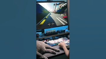 Female FPV Pilot Practicing on Simulator – 20 Seconds Demo! #drone