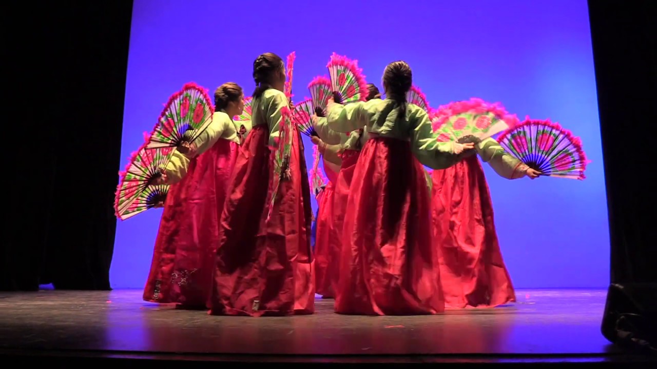 Fan Dance || KSA Culture Show 2019: Find Your Seoulmate