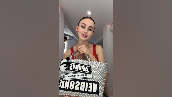 Cosa c’è nella mia borsa da mare?🏖️#IRONIA