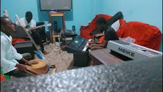 Mchimba Mashimo (Jennifer Mgendi) cover music guitar by Elisha Bonde