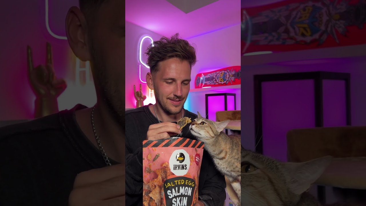 Trying Fish Skin Chips - 1st Time 🤣