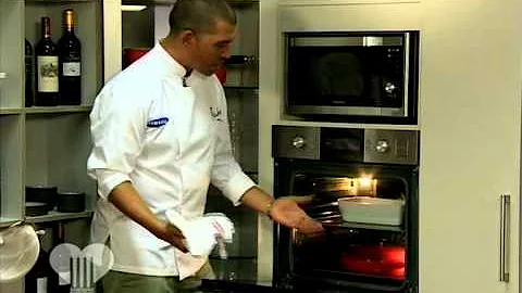 Celebrity Chef Reuben Riffel makes Apple Sponge Pu...