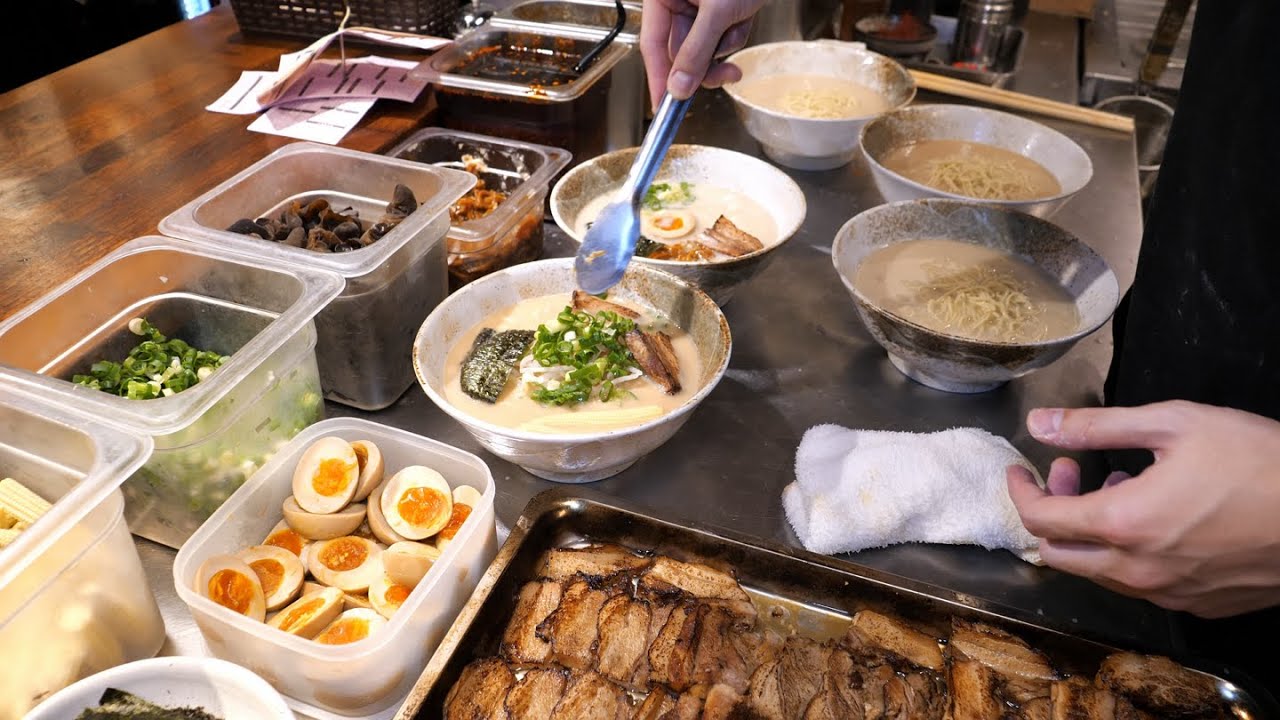 Soy Sauce Ramen(Japanese Noodle Soup), Boiled Shrimps with Sake and Basil - 羅東美食 一心拉麵