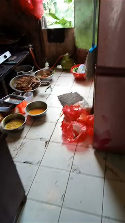 liat istri masak
