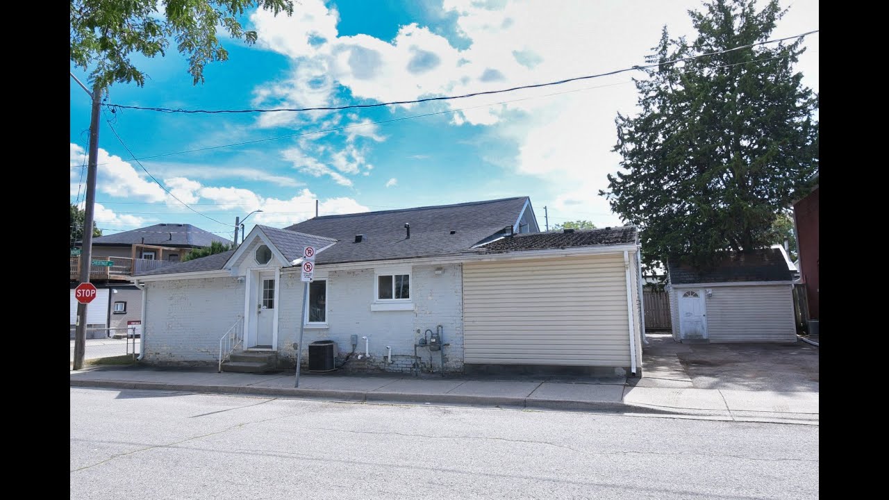 Fix It, Flip It, Rent It! Brantford 1.5 Storey with Endless Possibilities 🔨