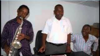 SIKINDE- TUFURAHI NA WANA SIKINDE
