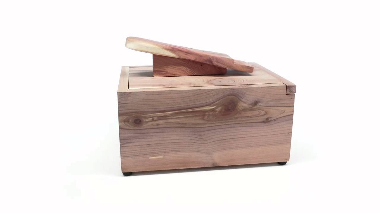 Wooden Shoe Shine Box / Shoe Care Kit in Aromatic Red Cedar Shoe Box  (Varnished / Unvarnished) Box Wood- Sb02A - China Shoe Box and Shoe Valet  Box price