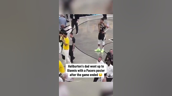 Haliburton's dad went up to Giannis with a Pacers poster 😳 (via TylerSmith_ISL/X)