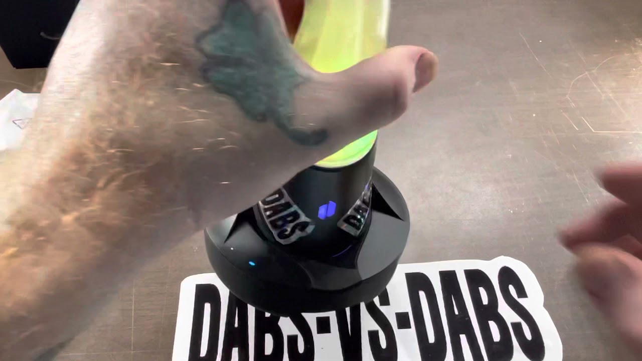 Puffco Peak Pro Power Dock Unboxing