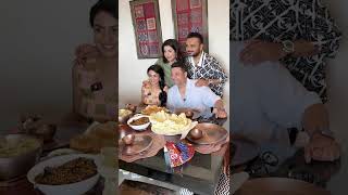 Manasi Parekh and Parthiv Gohil enjoy a hearty Gujju feast with Farah Khan and Dilip.
