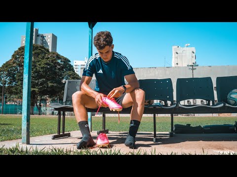Lopes - Atleta de Futebol