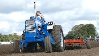 Ford 8000 Working Hard in The Field Ploughing w/ Kverneland BB85 Land Plough | DK Agriculture