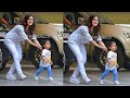 Virat kohli daughters vamika first walking in swag with mommy anushka sharma