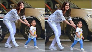 ⁣Virat Kohli daughter's Vamika First Walking In Swag With Mommy Anushka Sharma