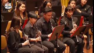 มาร์ชเจ้าพระยา (Chao Phraya March ) แต่งโดยViskamol Chaiwanichsiri Ratwinit Bangkaoe Wind Symphony