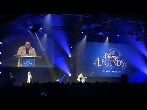 Actor Josh Gad Receives Disney Legend Award – D23 Expo 2022