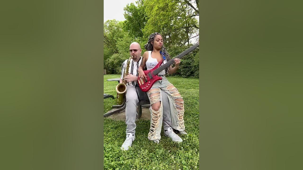 mohini dey bass guitar -Harmonice Embrace MAMOGI