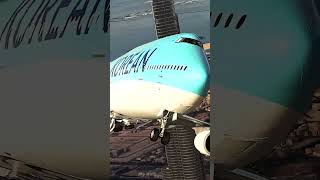 Korean Air B747-8 (New Livery): Approach near Burj Khalifa | Dubai Airport | MSFS2020
