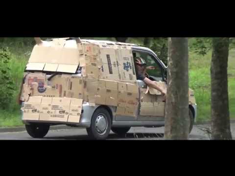 ダンボールギー二 ドキュメンタリー SUSHIBOYS - YouTube